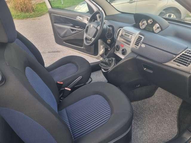Lancia Ypsilon Ypsilon II 2007 1.4 16v Oro Giallo 6m