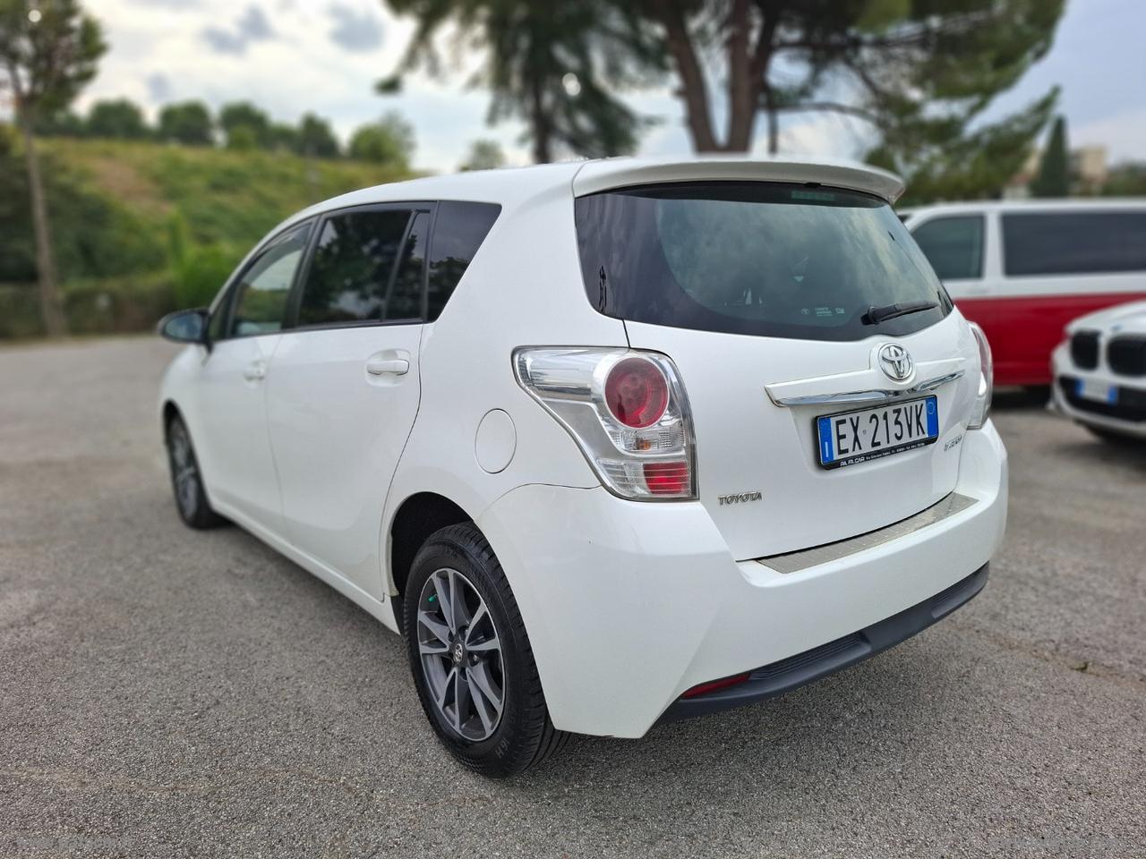 TOYOTA Verso 1.6 D-4D Style 7 posti