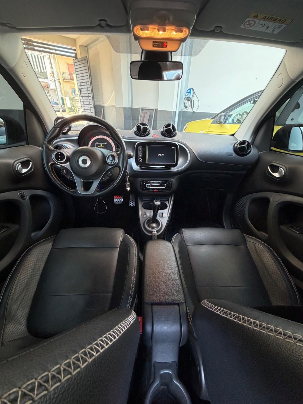 Smart ForTwo 90 0.9 Turbo BRABUS Style