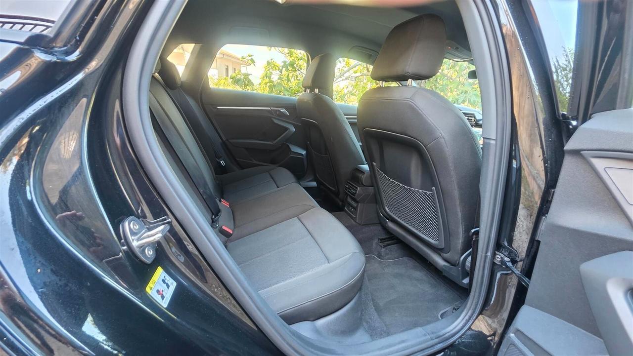 Audi A3 SPB 30 TDI S line edition