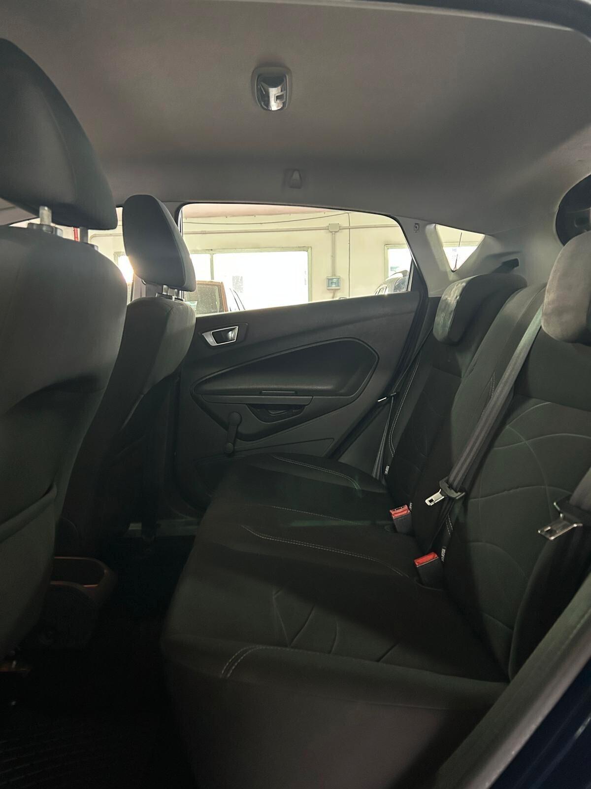 Ford Fiesta 1.5 TDCi 75CV 5 porte Business