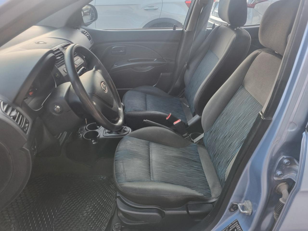 Kia Picanto 1.1 12V Hot Bi-Fuel