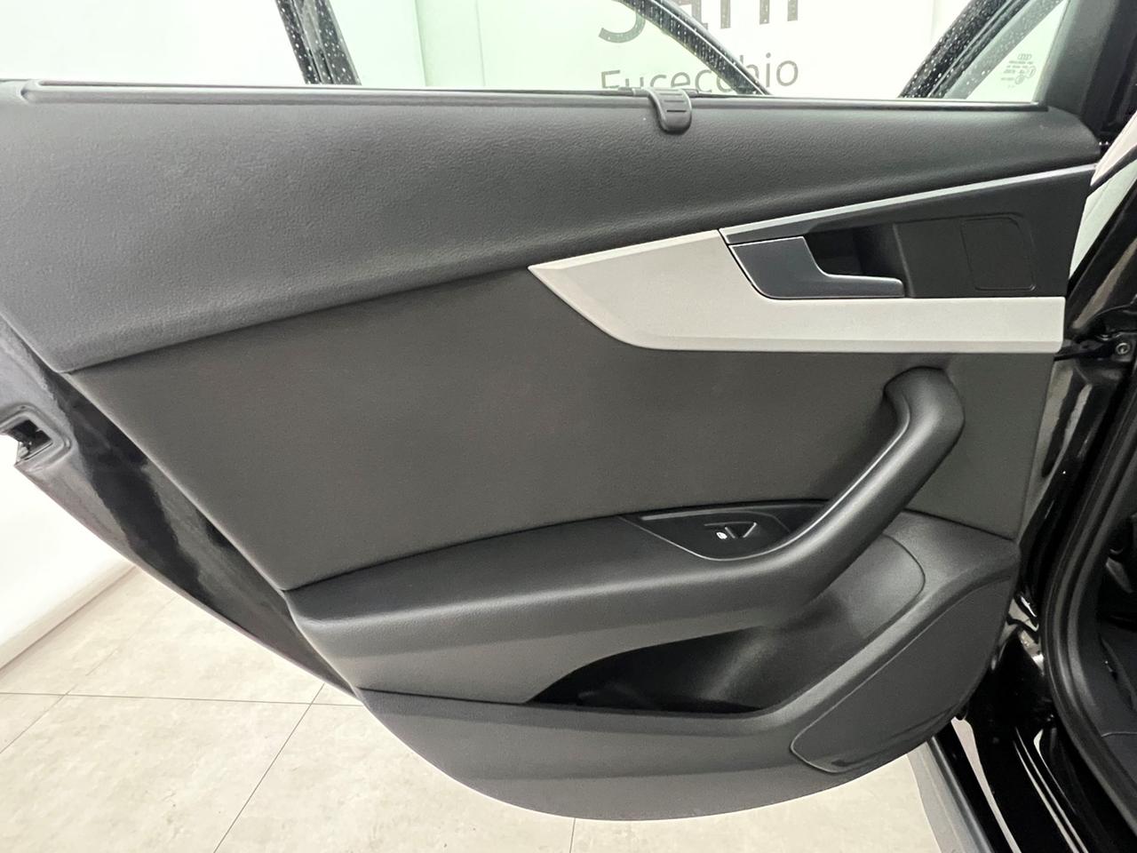 AUDI A4 V 2019 Allroad Quattro A4 Allroad 40 2.0 tdi mhev Business quattro 204cv s-tronic