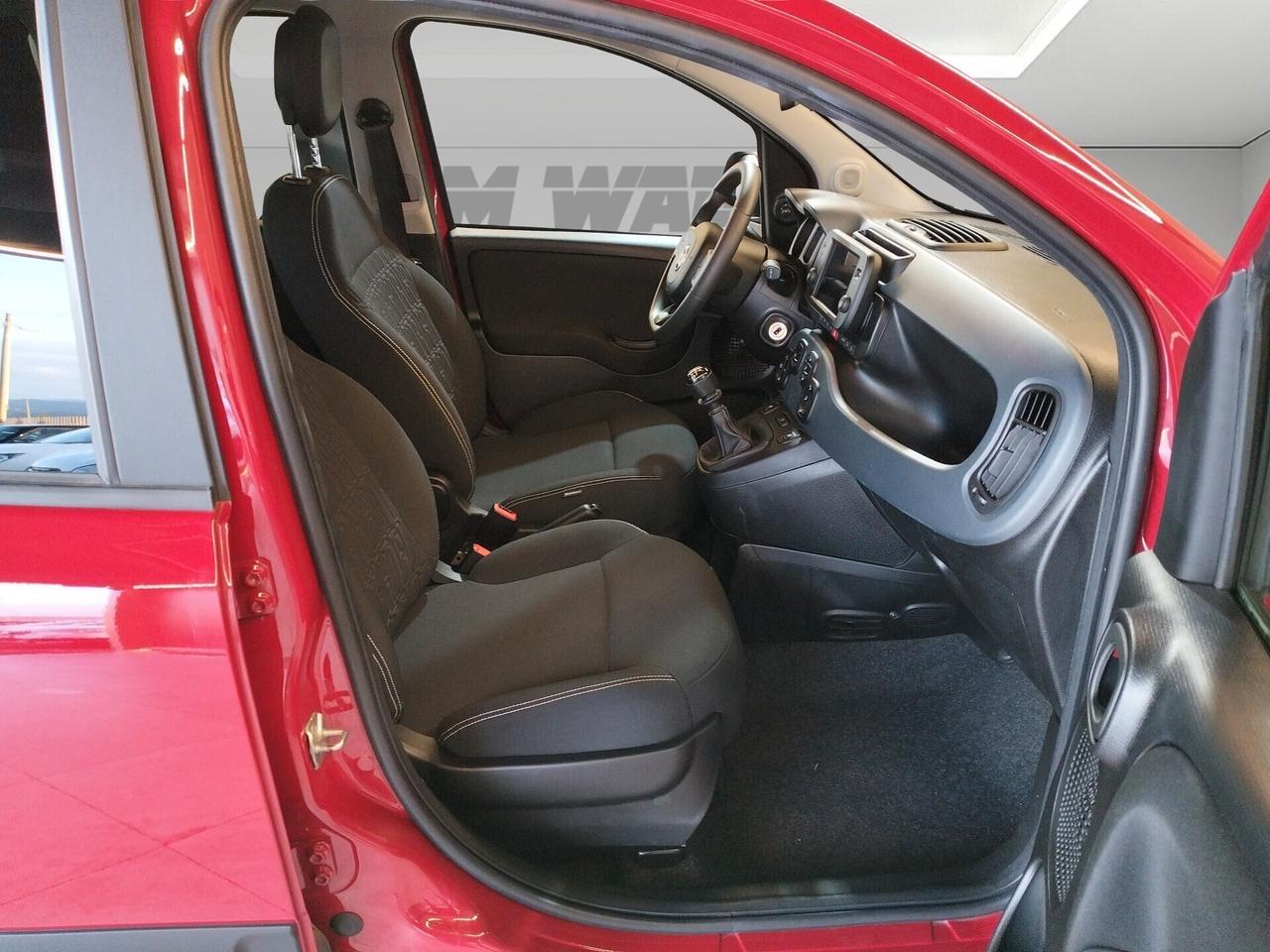 Fiat Panda 1.0 FireFly S&S Hybrid City Cross - NEOPATENTATI