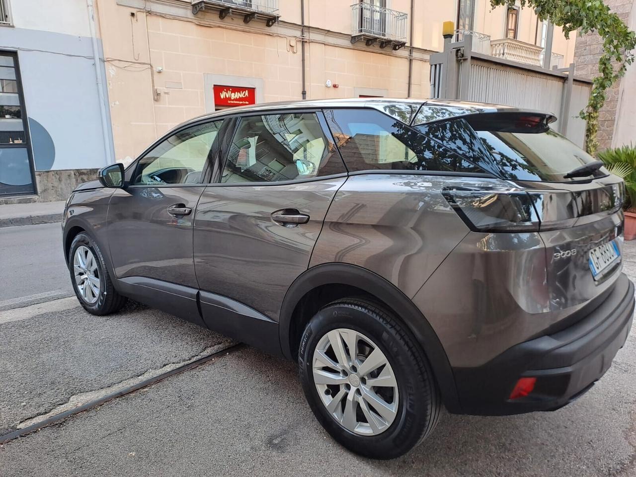 Peugeot 3008 HDi 130 cv tagliandata