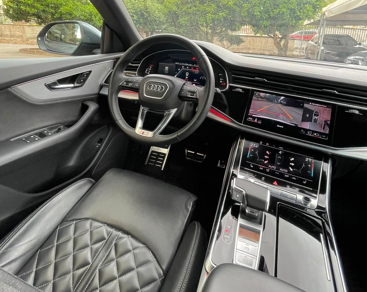 Audi Q8 50 TDI 286 CV quattro S line edition 2024