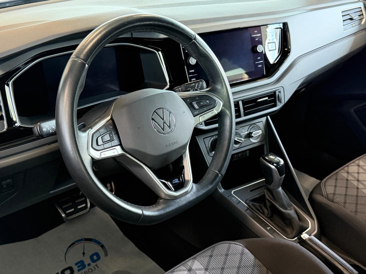 Volkswagen Polo 1.0 TSI DSG R-Line