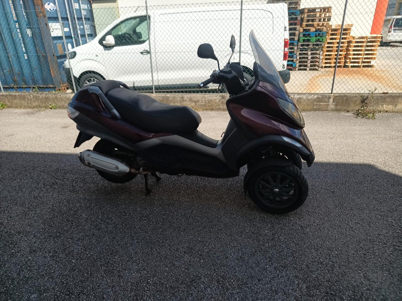 Piaggio MP3 125 Sport