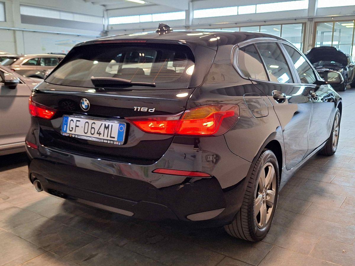 BMW 116d 5p. Business Advantage - APPLE - TAGLIANDI BMW - GAR.24 MESI