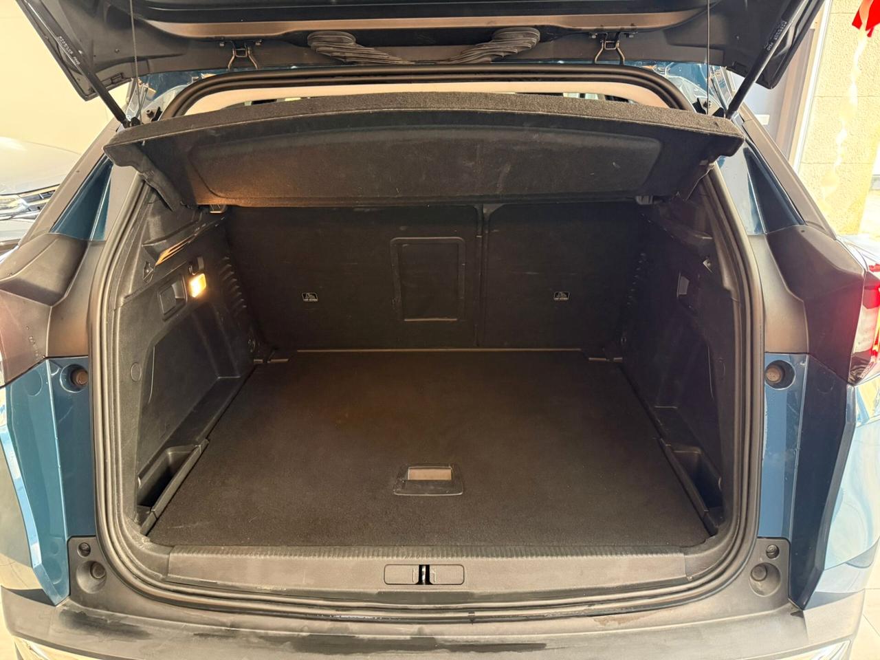 Peugeot 3008 BlueHDi 130 S&S EAT8 Allure