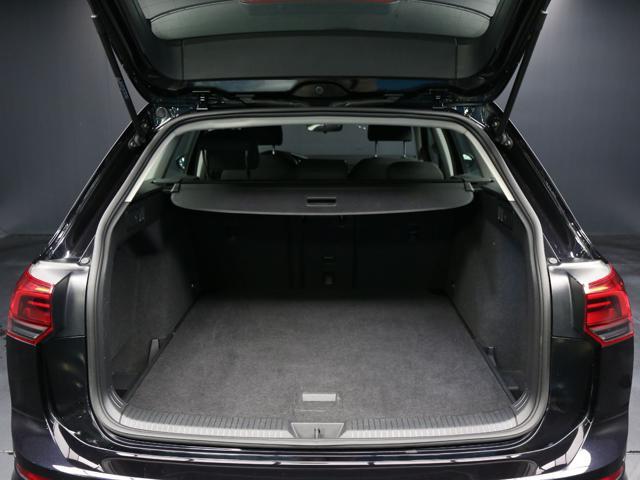 VOLKSWAGEN Golf Variant 1.0 TSI Life