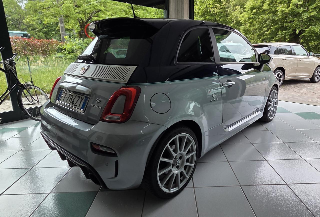 Abarth 695 1.4 Turbo T-Jet Rivale