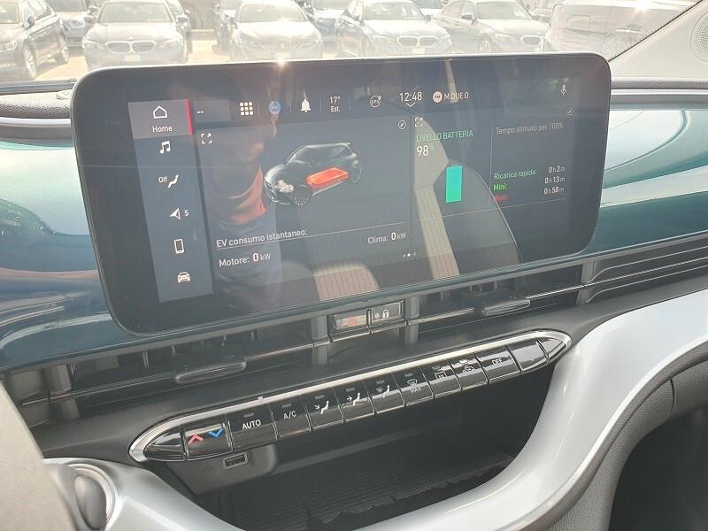 FIAT NUOVA 500e 118CV ICON 42 kWh NAV 10 KM 9MILA