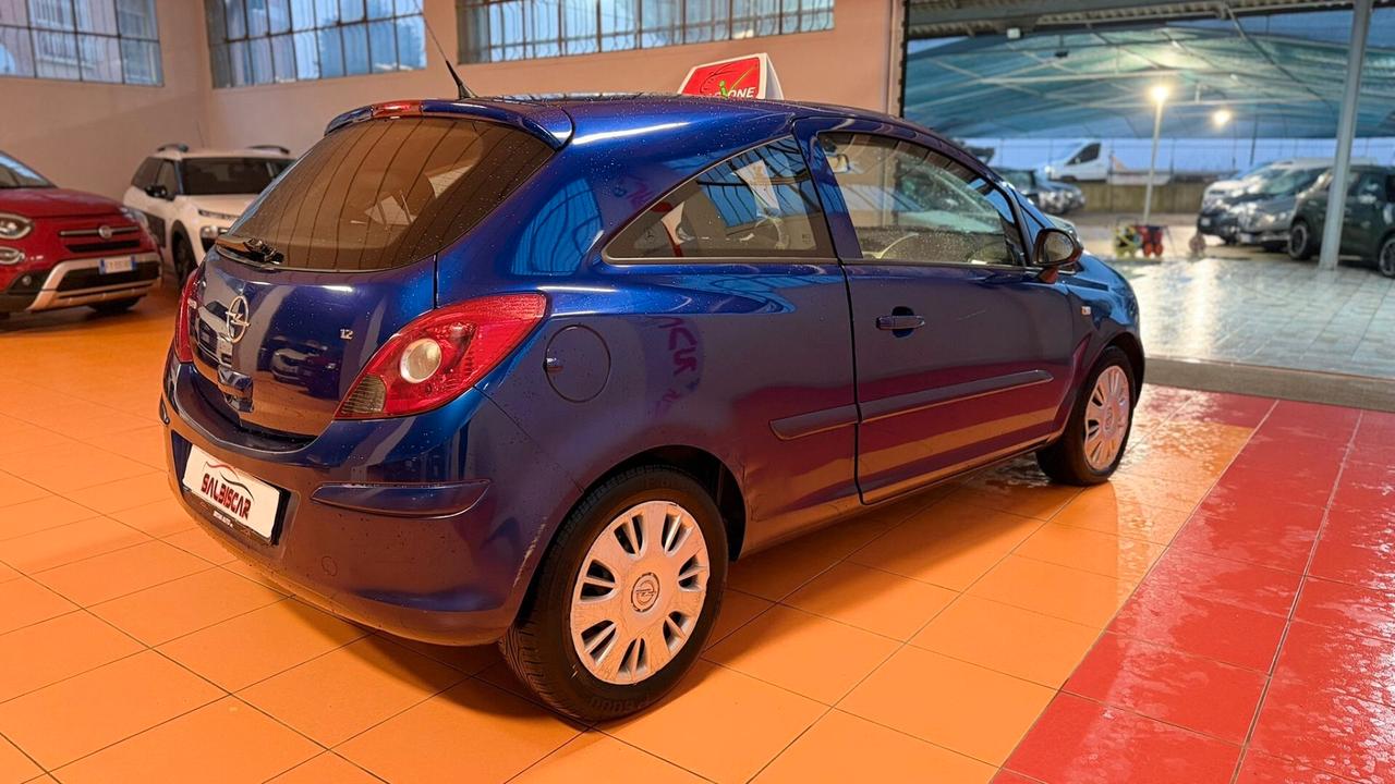 Opel Corsa 1.2 3 porte Club