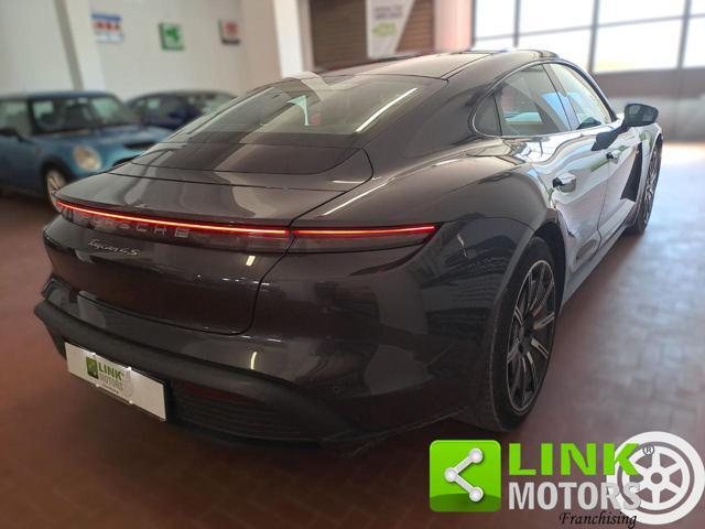 PORSCHE Taycan 4S Performance