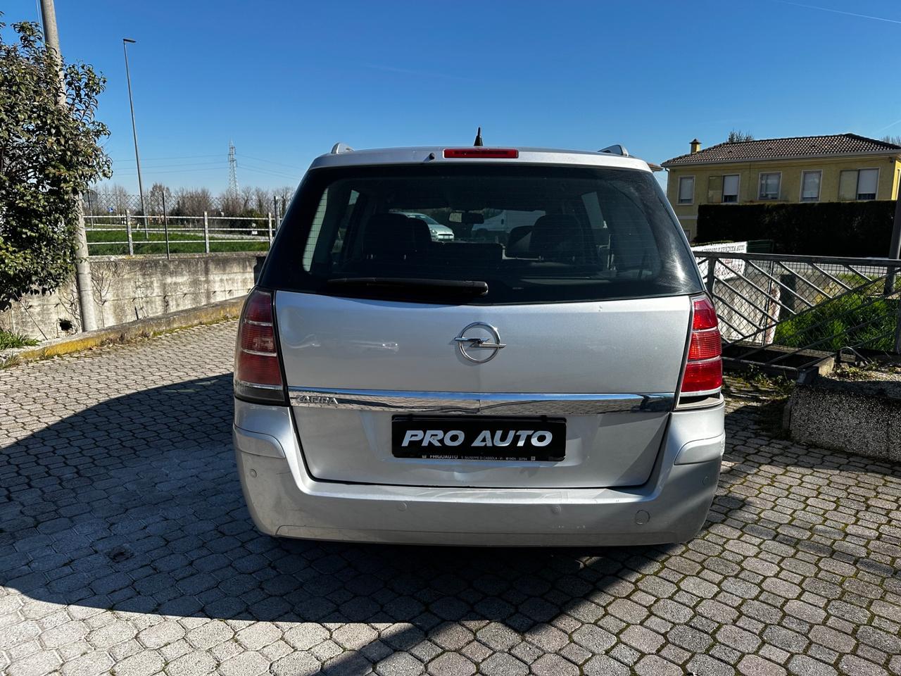 Opel Zafira 1.6 Benz/GPL 16V Twinport Cosmo