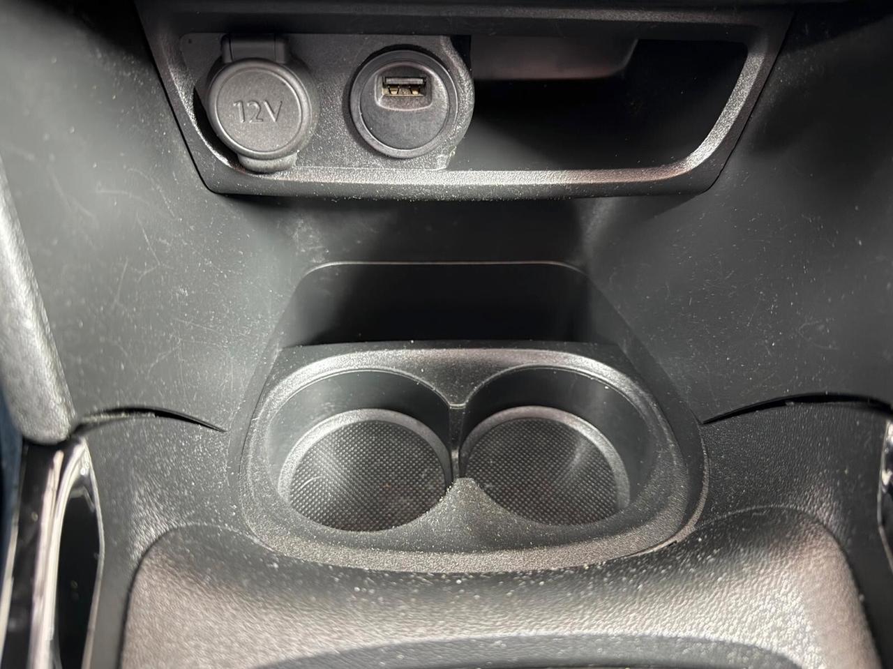 Peugeot 2008 BlueHDi 100 S&S Signature