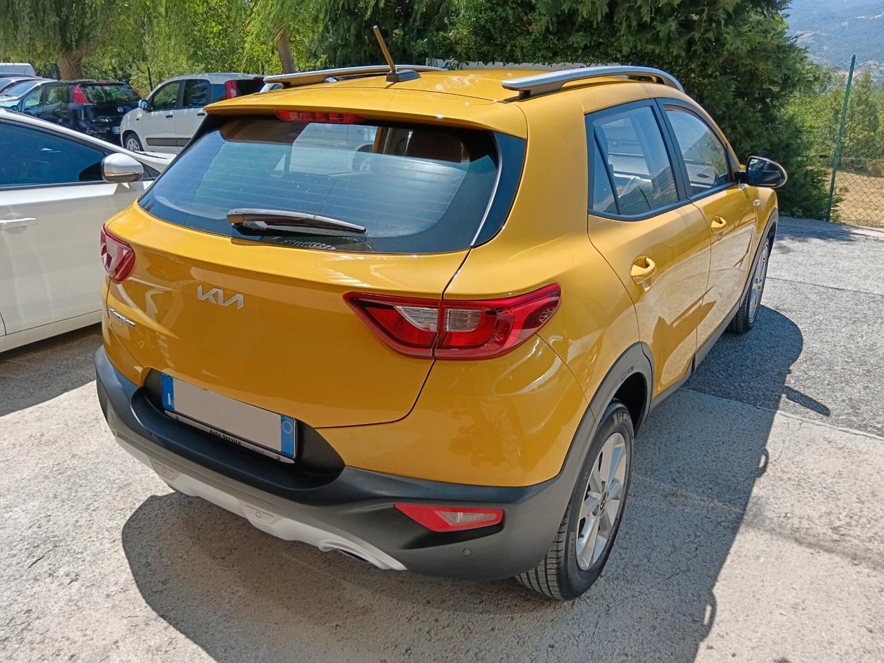Kia Stonic 1.2 DPI 84CV RETROCAMERA CARPLAY
