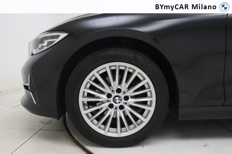 BMW Serie 3 Berlina 318 d Mild Hybrid 48V Luxury Steptronic