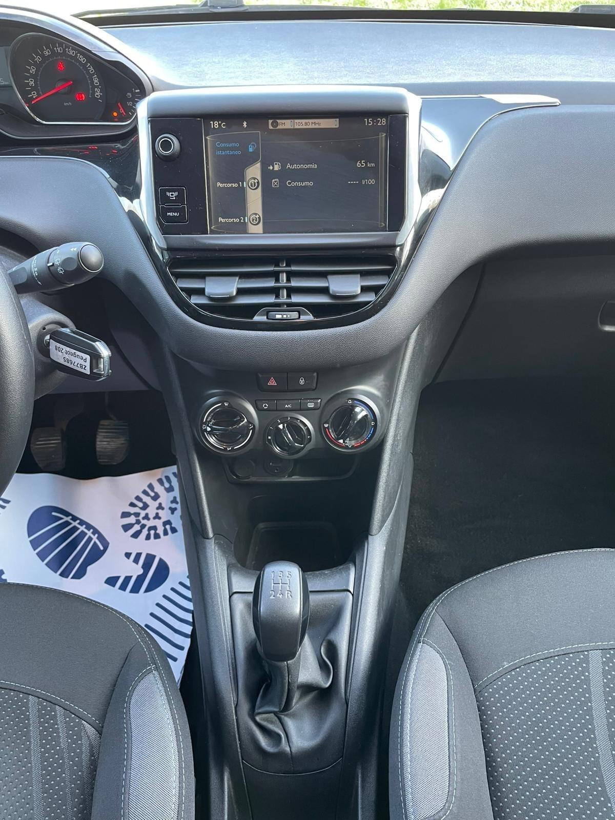 Peugeot 208 1.2 Neopatentati Finanziabile