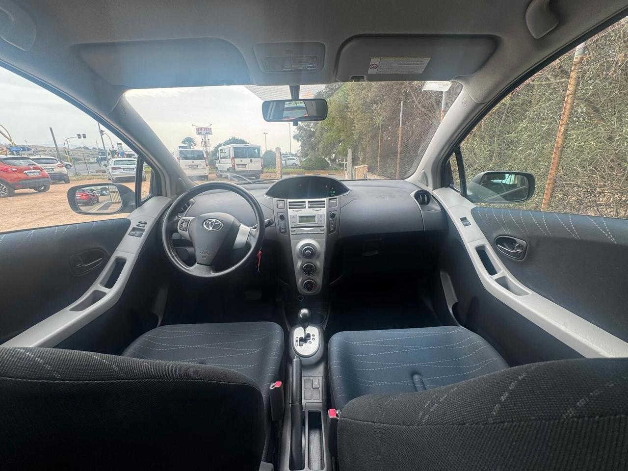 Toyota Yaris 1.4 D-4D automatica