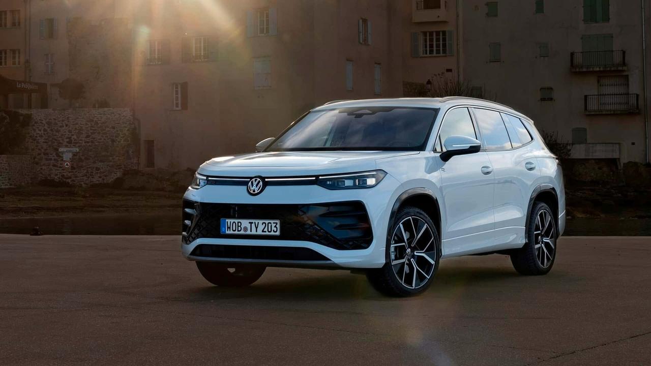 Volkswagen Tayron 1.5 eTSI ACT Edition Plus DSG| 2026 CANONI IVA ESCLUSA - ANCHE CON ANTICIPO ZERO