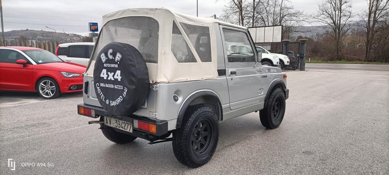 Suzuki SJ Samurai SJ410 Berlina De Luxe