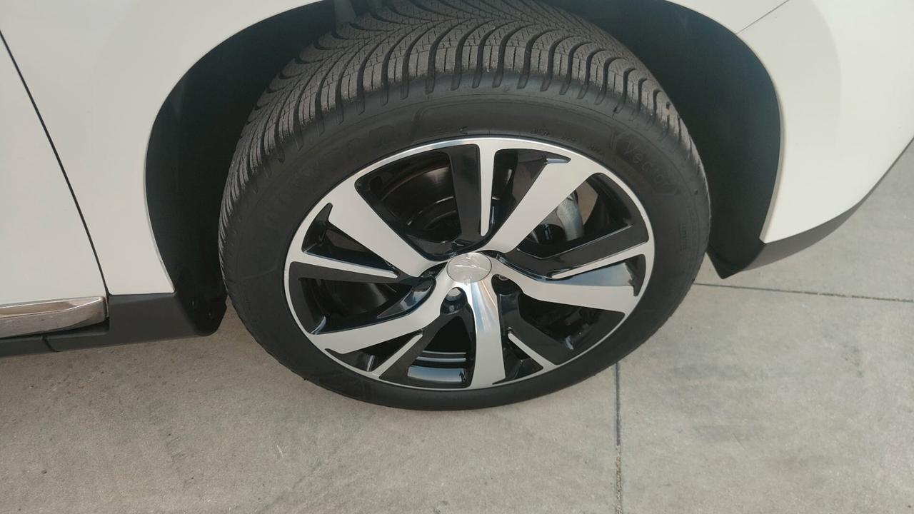 Peugeot 2008 1.6 e-HDi 115 CV Stop&Start Allure