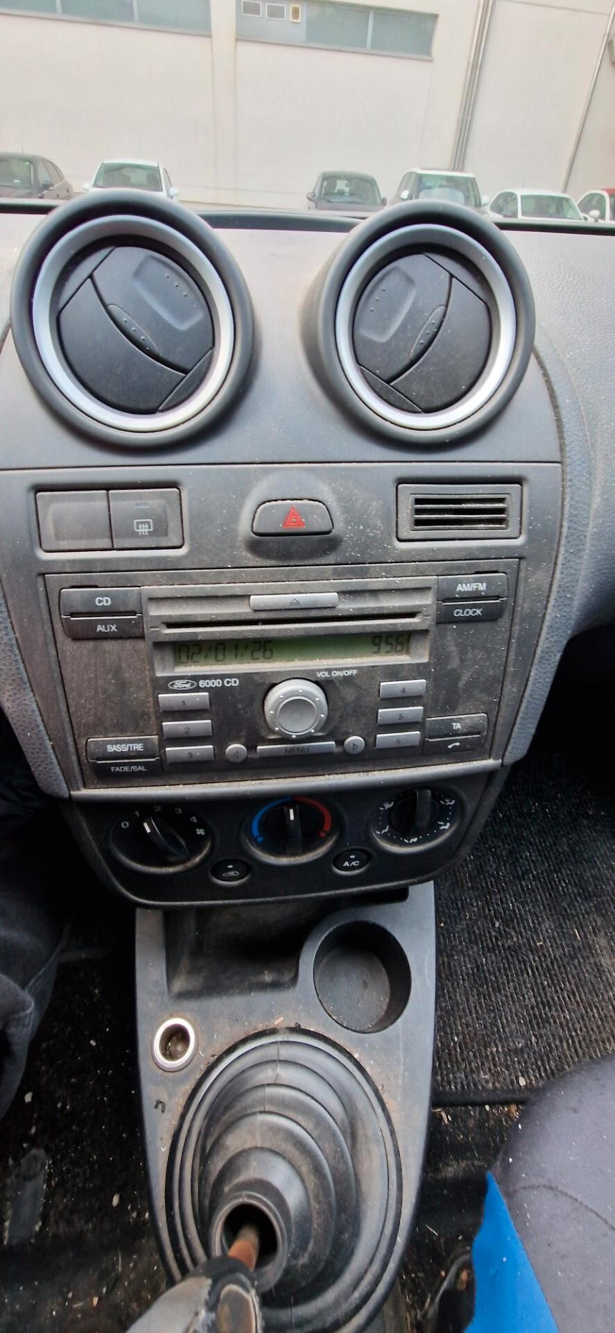 Ford Fiesta 1.4 TDCi 5p. Ghia per export