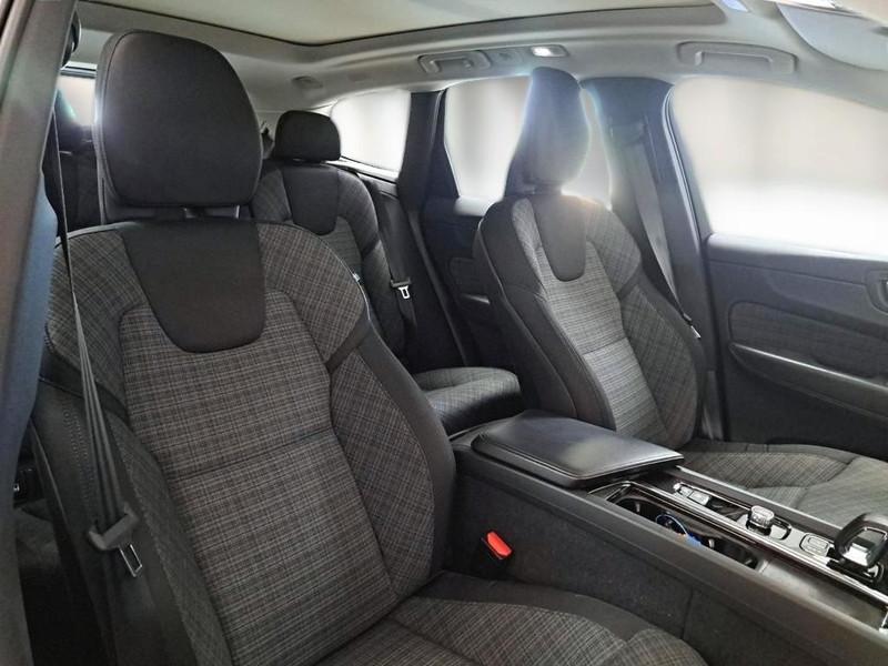VOLVO XC60 T6 PLUG-IN AWD AUTO CORE SUV