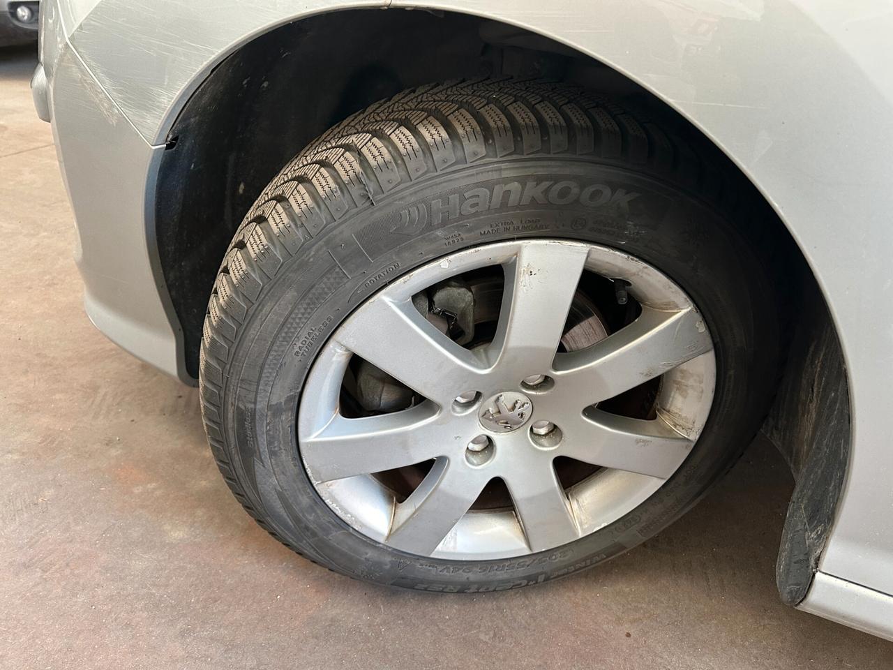 Peugeot 308 1.6 HDi 110CV 5p. Premium (6 Marce)