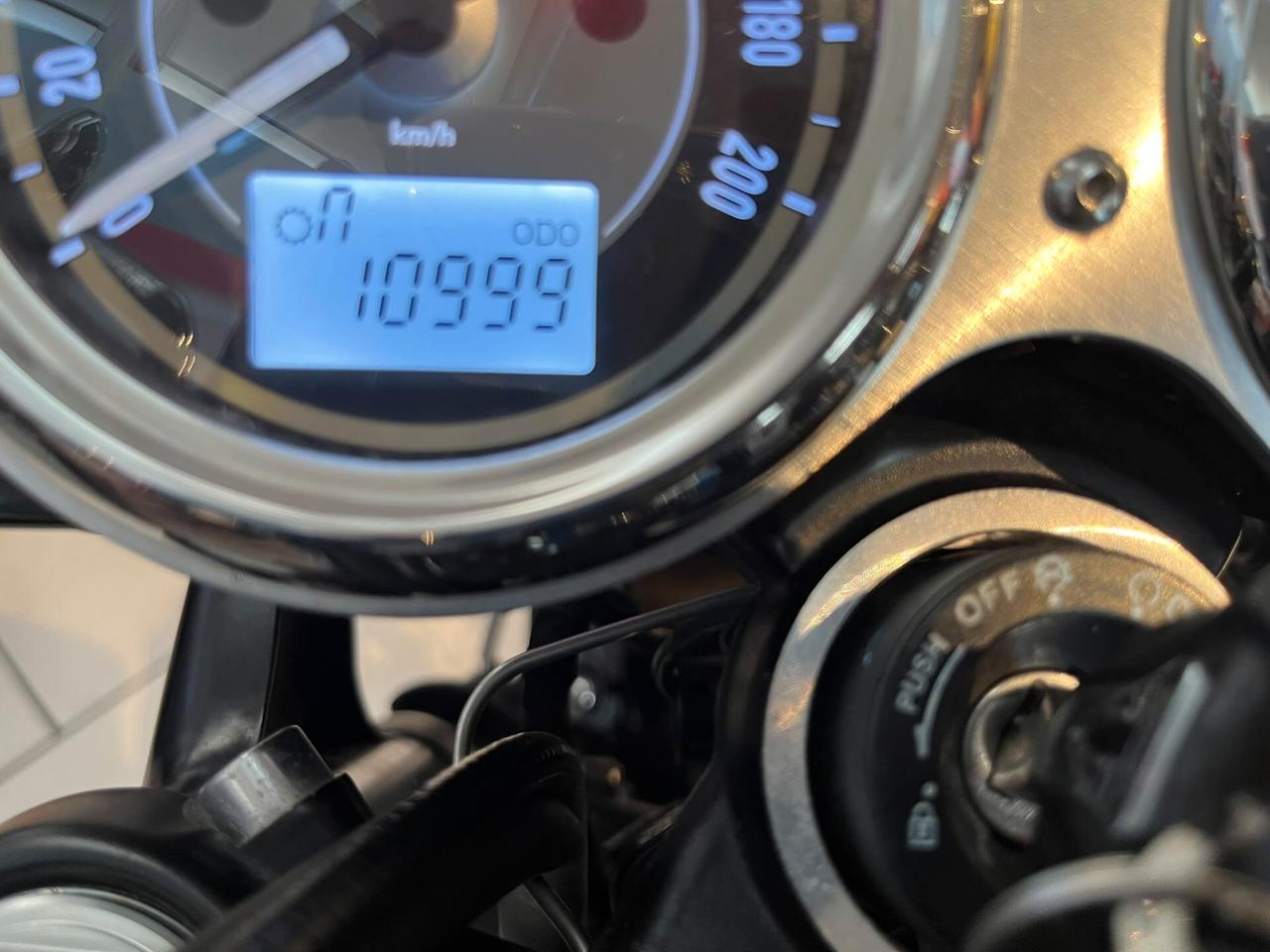 Triumph Bonneville T100