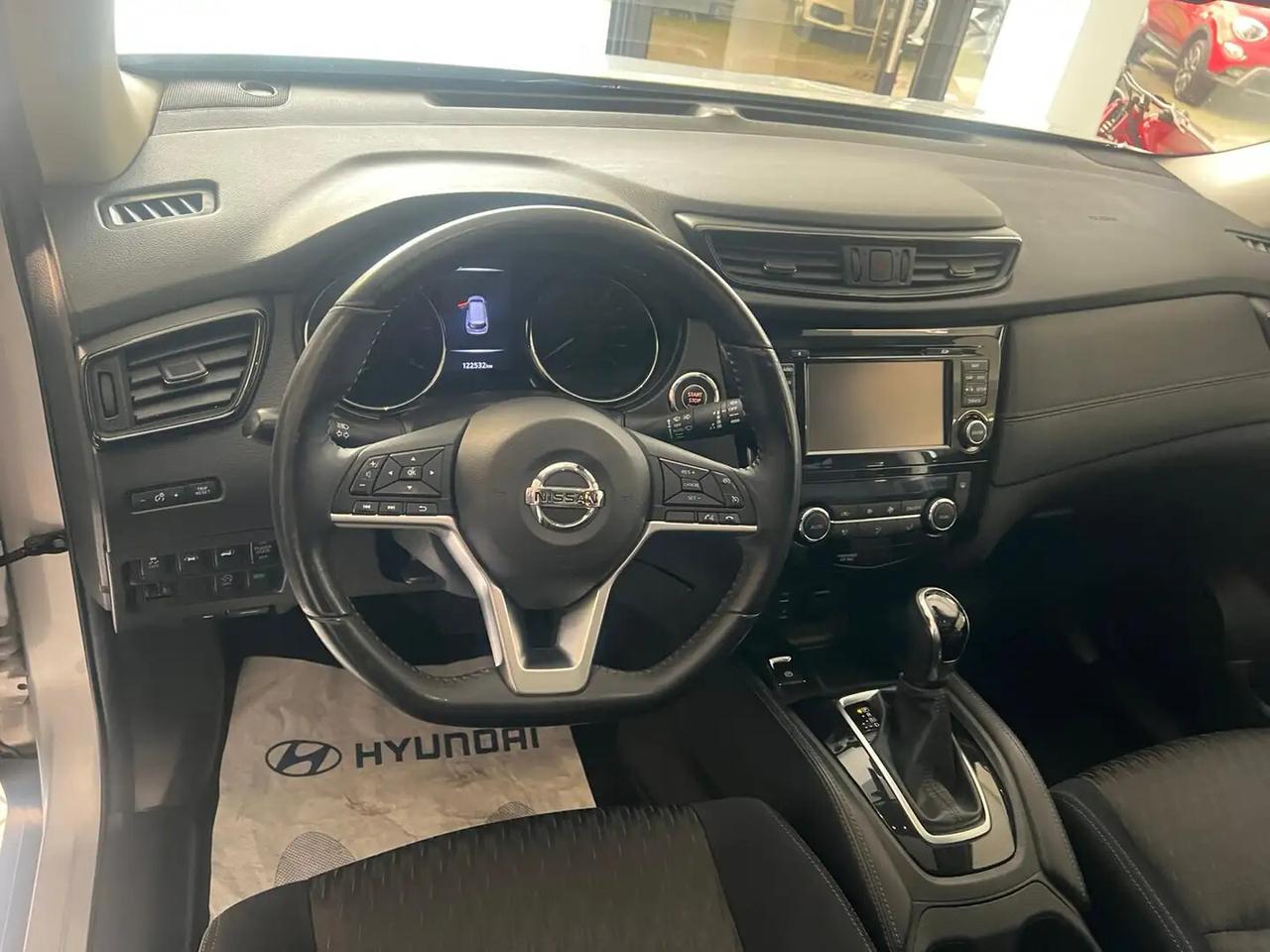 Nissan X-Trail 2.0 dCi 2WD X-Tronic N-Connecta 7 POSTI