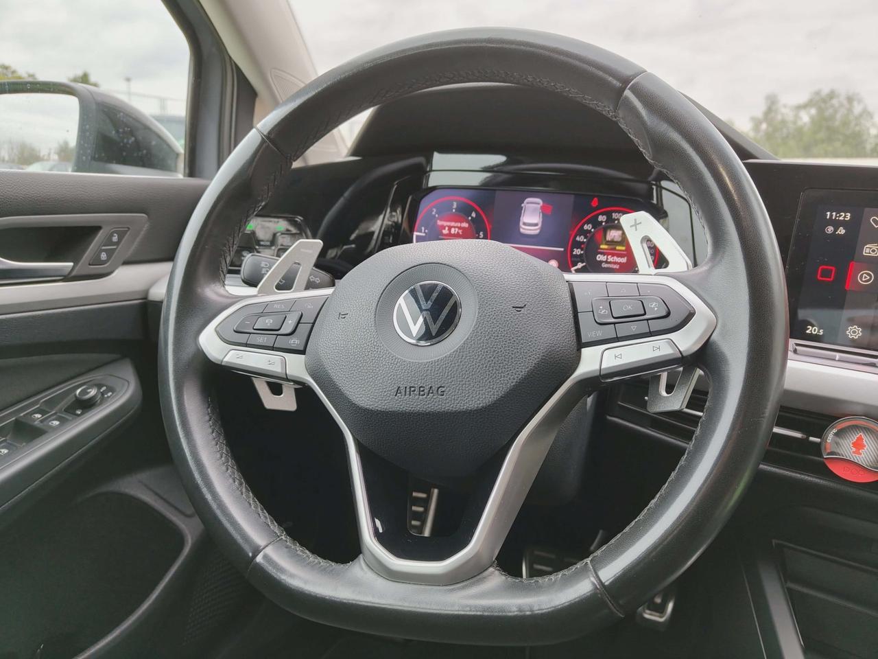 Volkswagen Golf 2.0 TDI DSG SCR Life - 2022