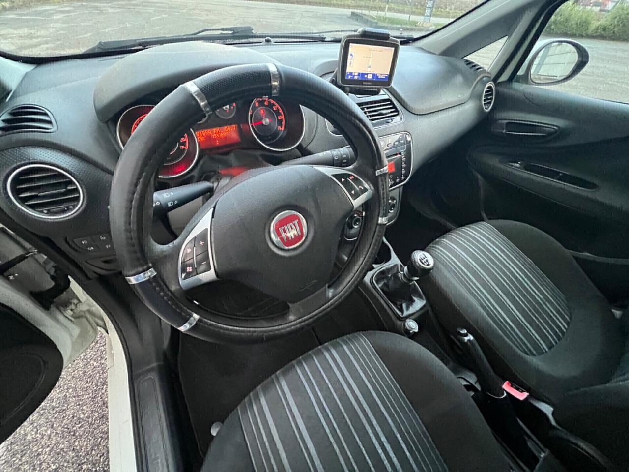 Fiat Punto Evo 1.4 5 porte S&S Dynamic ok Neopatentati