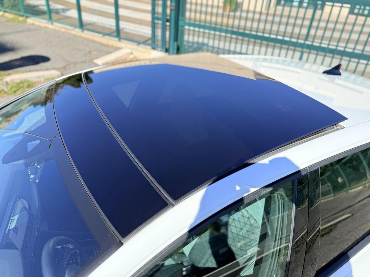 Volkswagen Golf 1.5 eTSI 130cv DSG R-Line TETTO