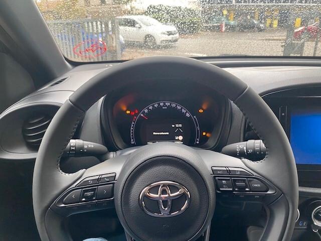 Toyota Aygo X 1.0 VVT-i 72 CV 5 porte Active S-CVT..FATTURABILE!!