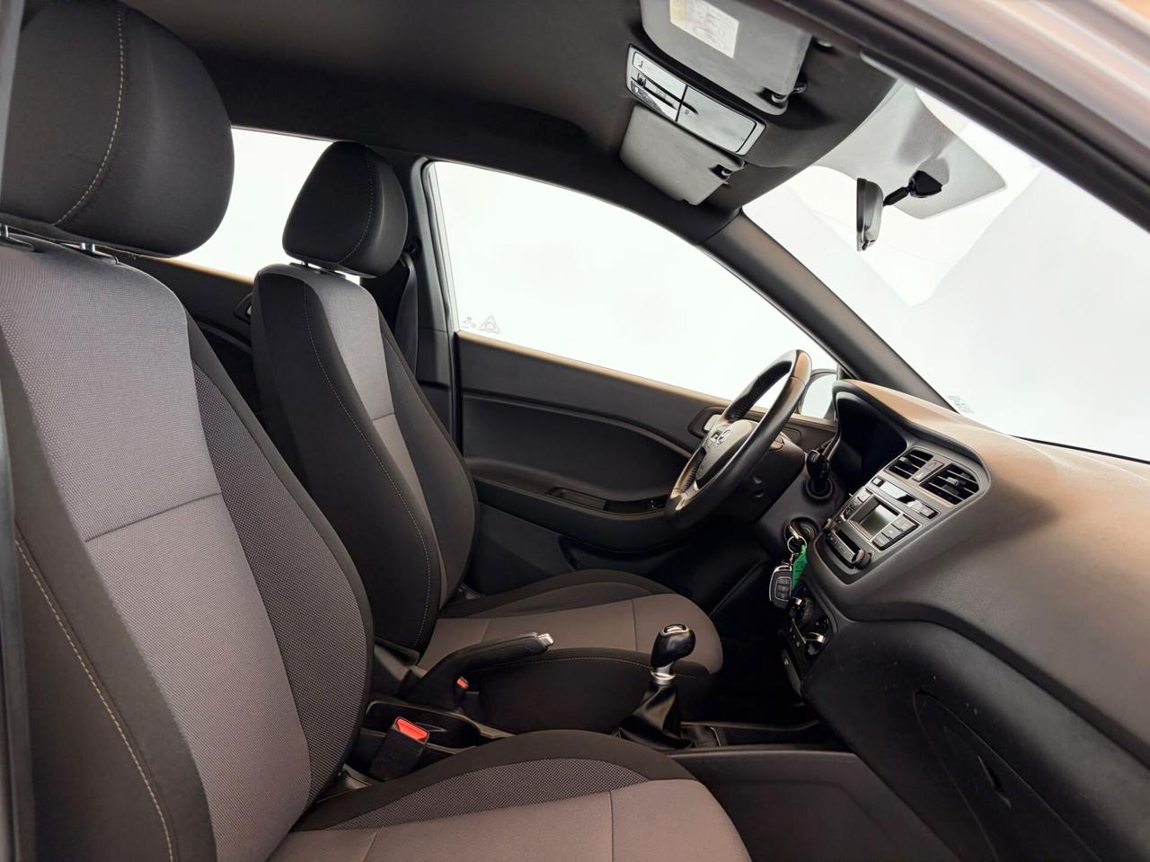 Hyundai i20 5p 1.2 Classic 75cv *NEOPATENTATI*
