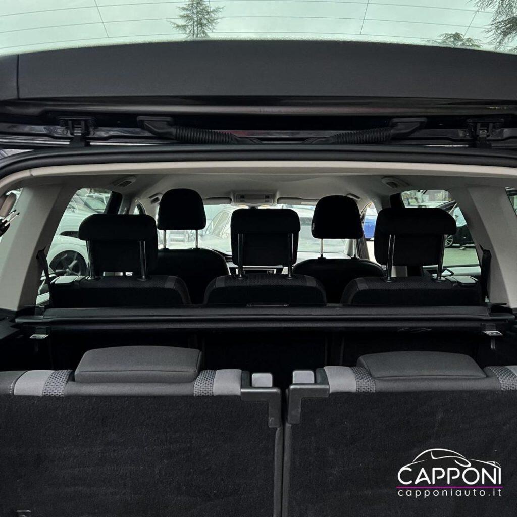 Volkswagen Touran 1.6 TDI 115 CV 7 POSTI