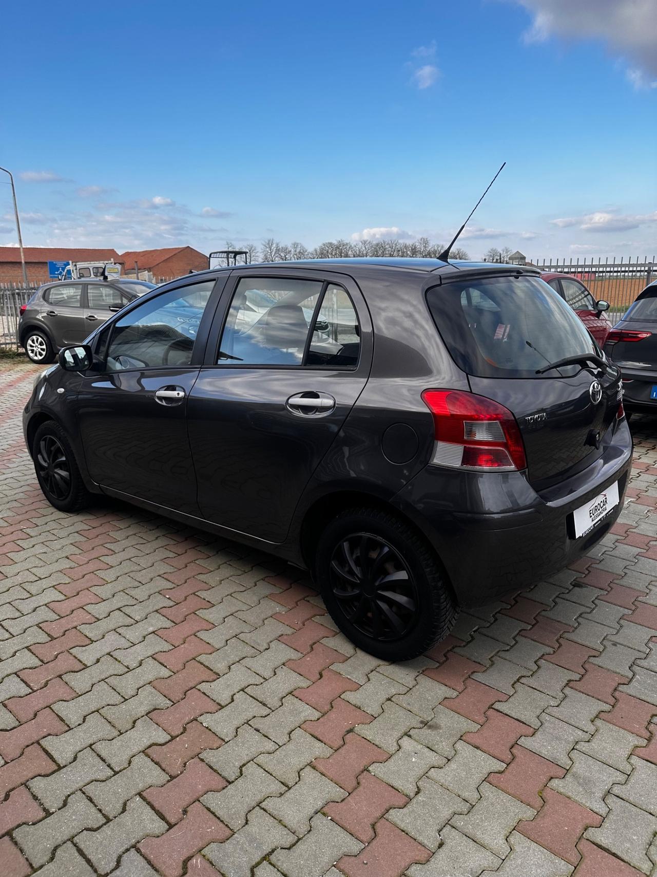 Toyota Yaris 1.3 5 porte Sol