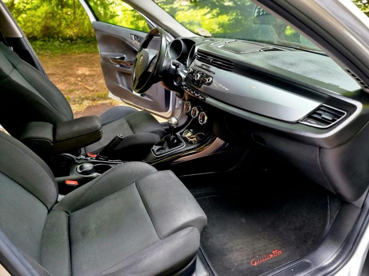 Alfa Romeo Giulietta 1.6 JTDM ADATTA A NEOPATENTATI