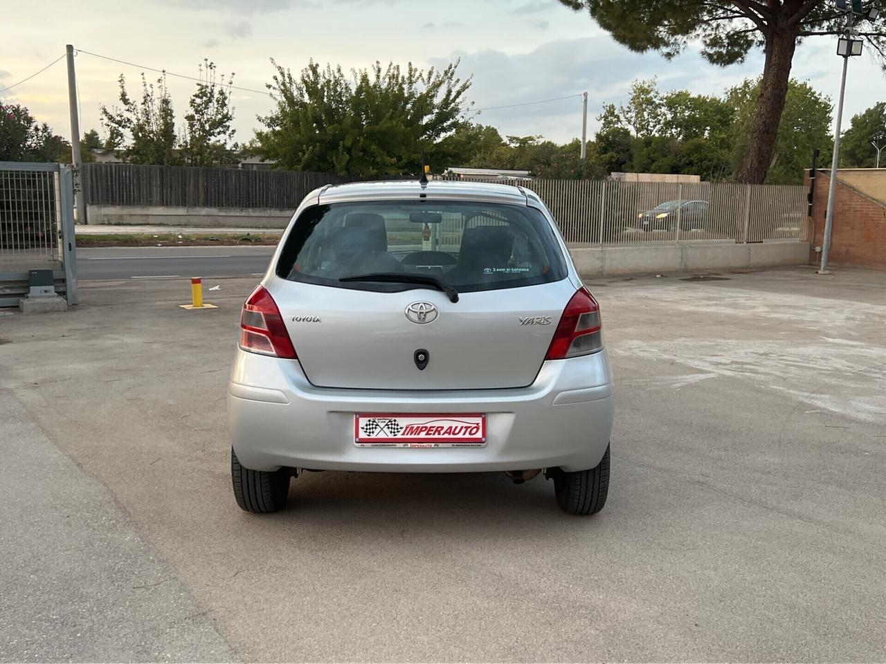 Toyota Yaris 1.4 D TAGLIANDATA GUIDA NEPATENT.