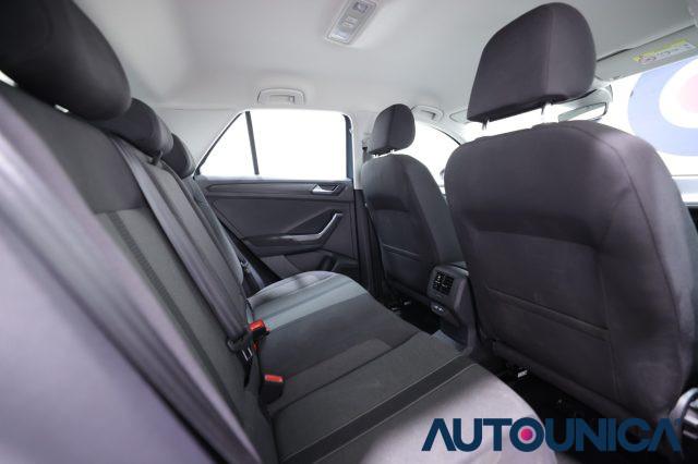 VOLKSWAGEN T-Roc 1.5 TSI ACT DSG LIFE FARI LED