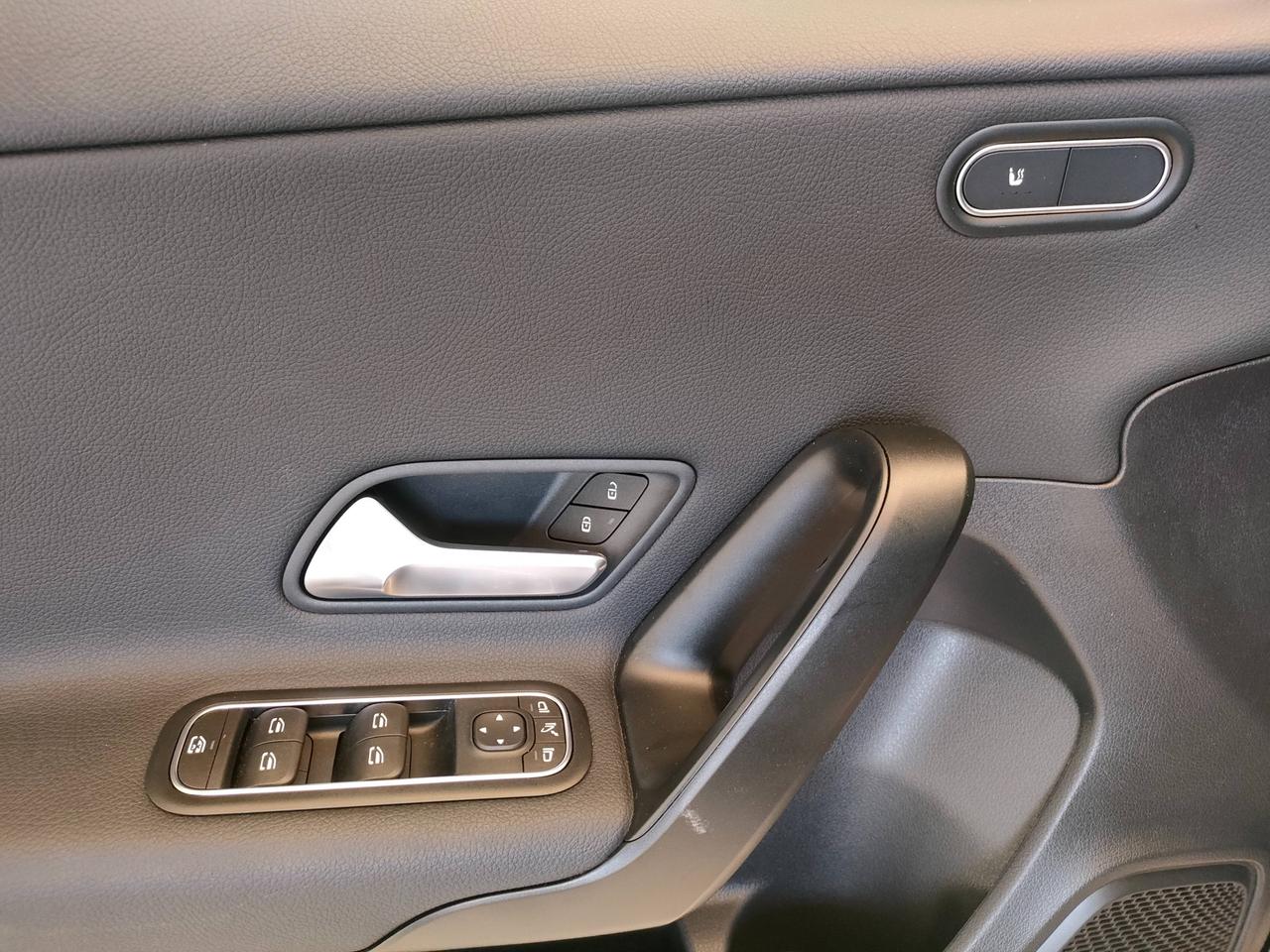 Mercedes-Benz Classe A - W177 2023 - A 180 d Advanced auto