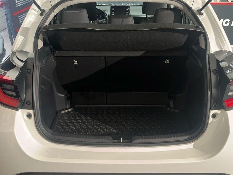 Toyota Yaris Hybrid Trend MY22