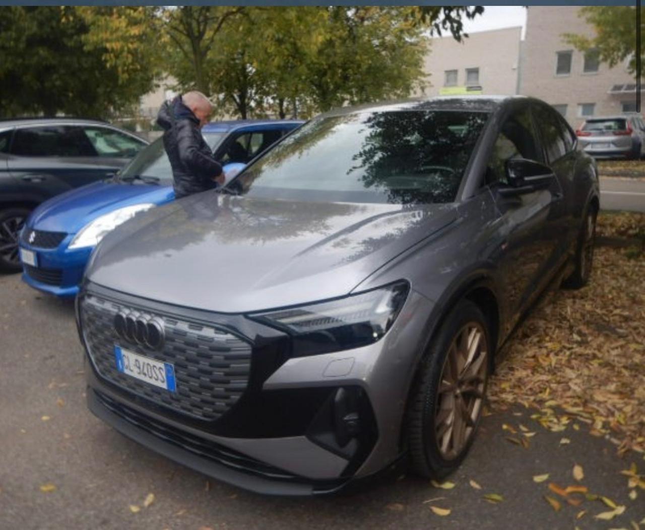 Audi Q4 50 e-tron quattro S line edition