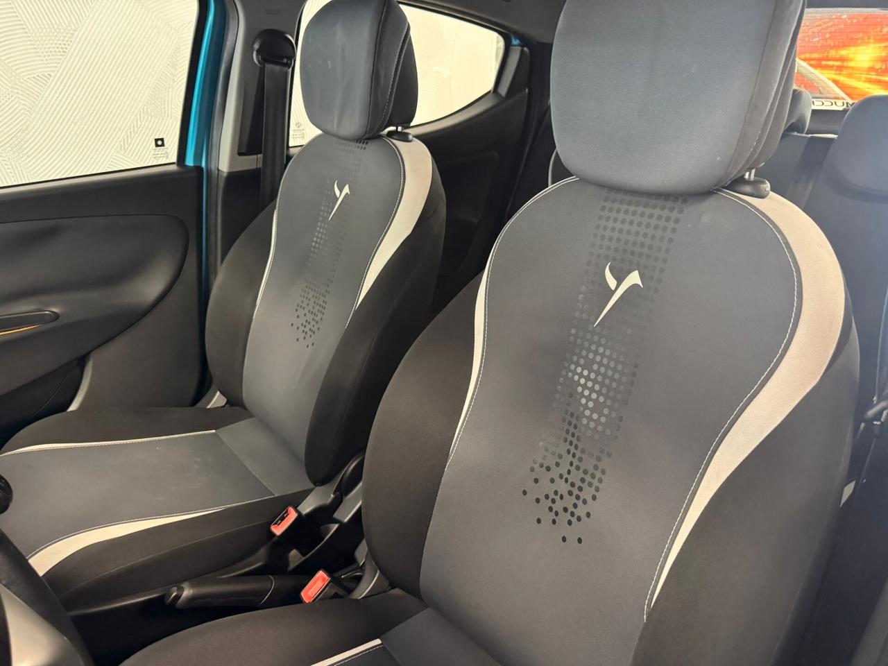 Lancia Ypsilon 1.2 69 CV 5 porte GPL Ecochic Gold -neopatentati