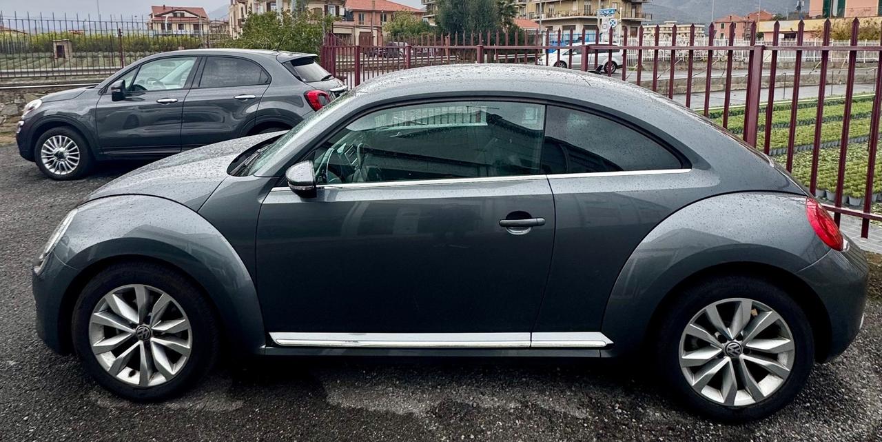 Volkswagen Maggiolino 2.0 TDI DSG Sport