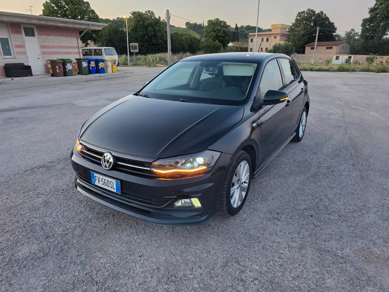 Volkswagen Polo 1.6 TDI 95 CV 5p. R Line. Highline BlueMotion Technology