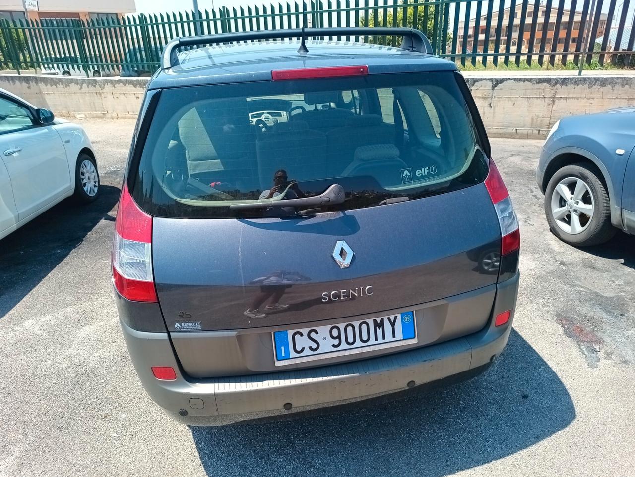 Renault Scenic Grand Scénic 1.9 dCi Confort Authentique